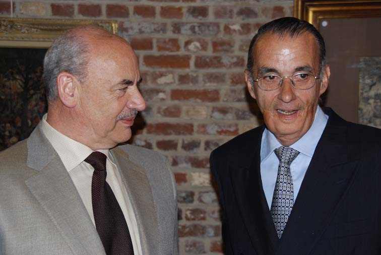 013 GERAARDSBERGEN
Expositie Abdij van Geraardsbergen 08/05/2009 - 17/05/2009
Opening burgemeester F. De Chou - John De Bruycker
