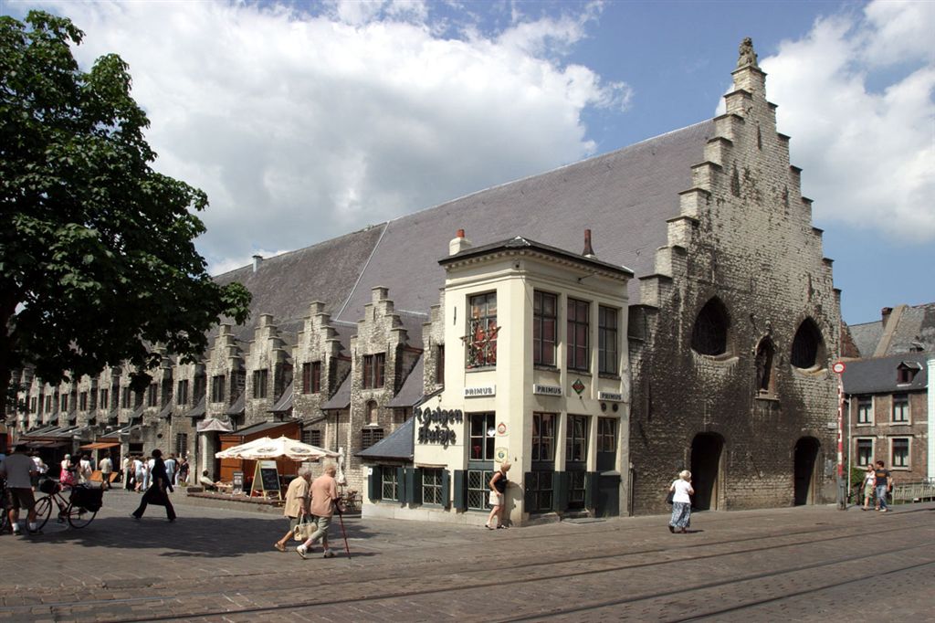 172 HET VLEESHUIS
